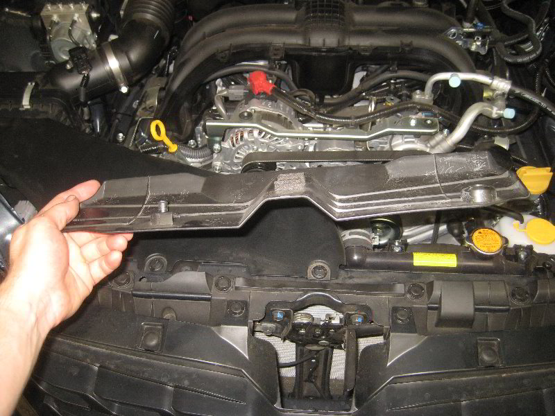 Subaru-Forester-FB25-Engine-Serpentine-Belt-Replacement-Guide-007