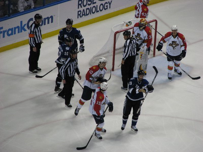 Tampa-Bay-Lightning-Bolts-Vs-Florida-Panthers-St-Pete-Times-Forum-020