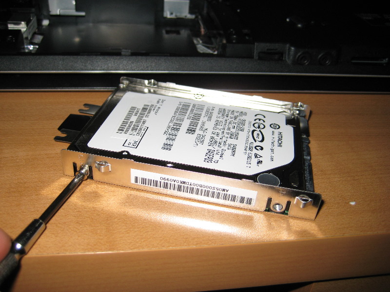 Toshiba-L455-Laptop-Hard-Drive-RAM-Upgrade-Guide-026
