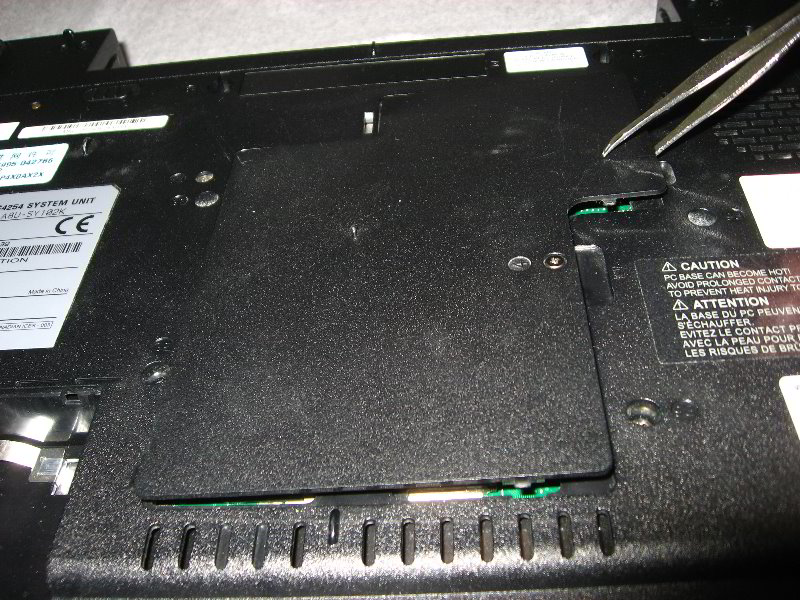 Toshiba-A105-Laptop-Disassembly-Guide-010