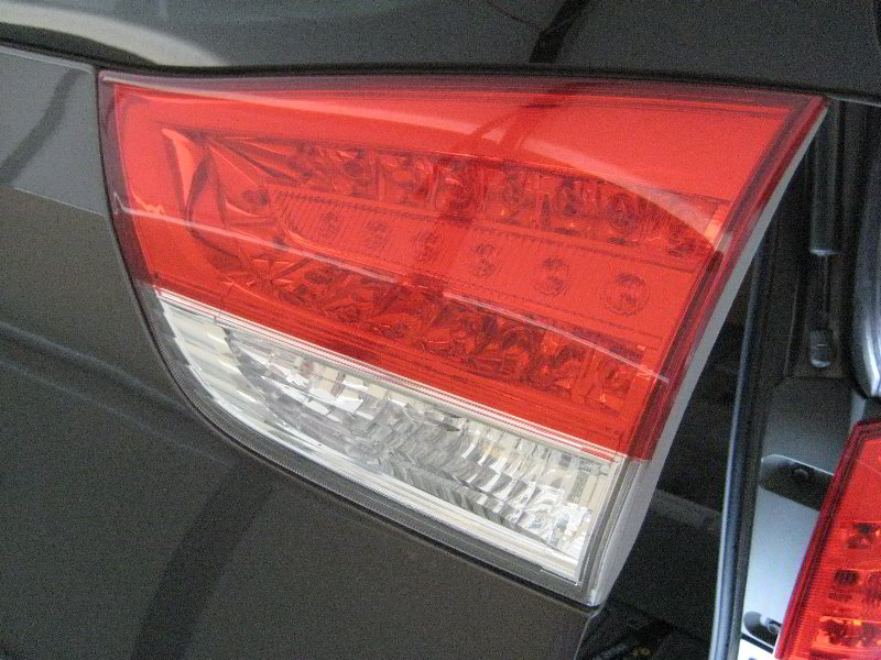 Toyota-Sienna-Tail-Light-Bulbs-Replacement-Guide-020