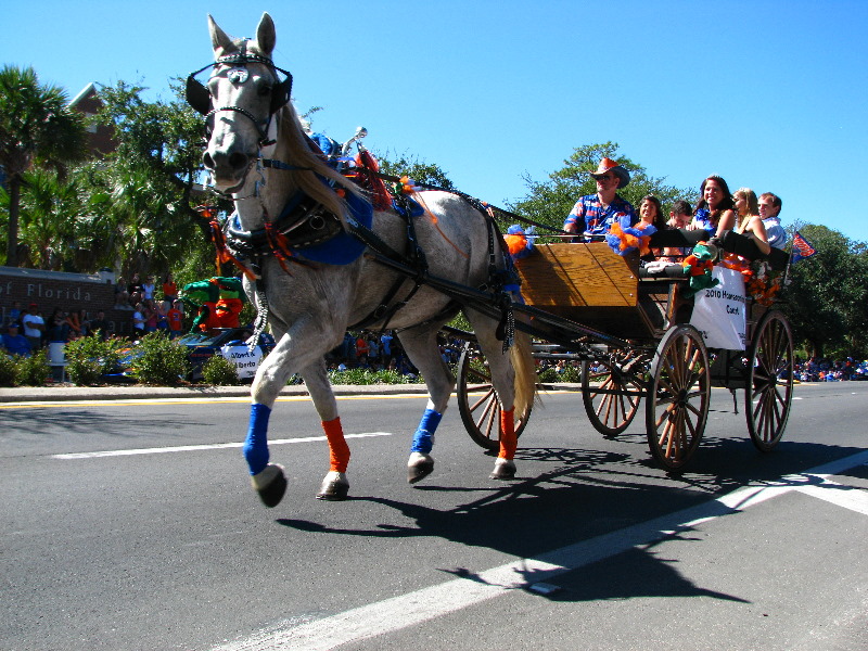 UF-Homecoming-Parade-2010-Gainesville-FL-021