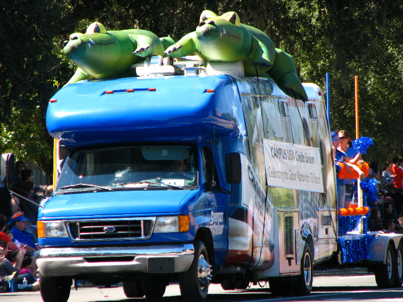 UF-Homecoming-Parade-2010-Gainesville-FL-072