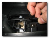 VW-Beetle-Interior-Door-Panel-Removal-Guide-020