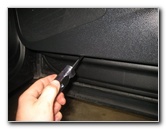 VW-Tiguan-Interior-Door-Panel-Removal-Guide-013