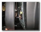 VW-Tiguan-Interior-Door-Panel-Removal-Guide-044