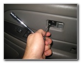 2000-2006-GM-Chevrolet-Tahoe-Interior-Door-Panel-Removal-Guide-012