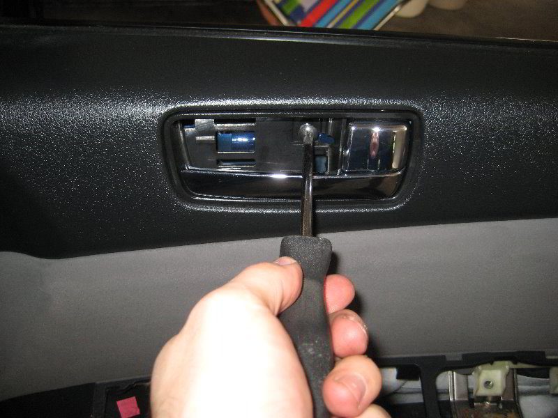 2007-2012-Nissan-Sentra-Interior-Door-Panel-Removal-Guide-043