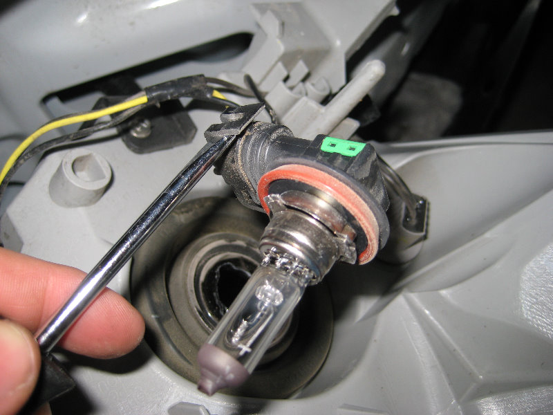 2008-2012-Chevy-Malibu-Headlight-Bulbs-Replacement-Guide-055