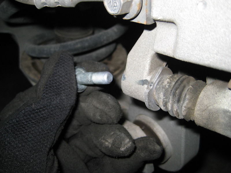 2008-2012-GM-Chevy-Malibu-Rear-Brake-Pads-Replacement-Guide-011