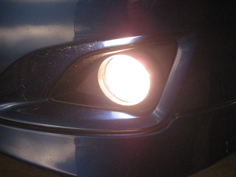 2009-2013-Toyota-Corolla-Fog-Light-Bulbs-Replacement-Guide-013
