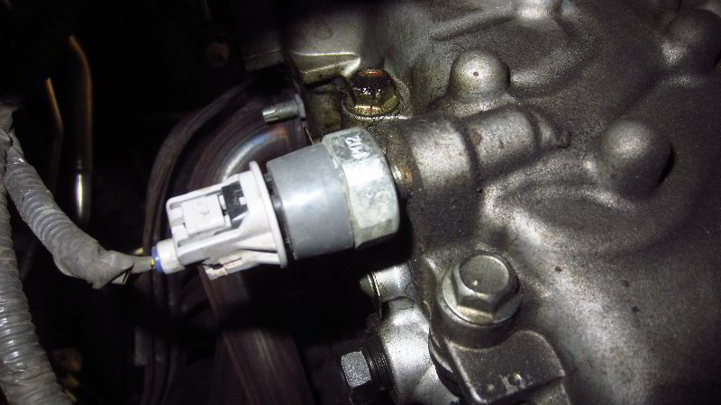 2009-2013-Toyota-Corolla-Oil-Pressure-Switch-Replacement-Guide-016