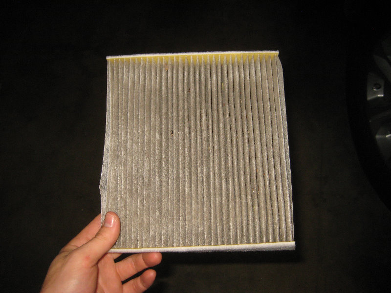 2010-2016-Toyota-4Runner-Cabin-Air-Filter-Replacement-Guide-013
