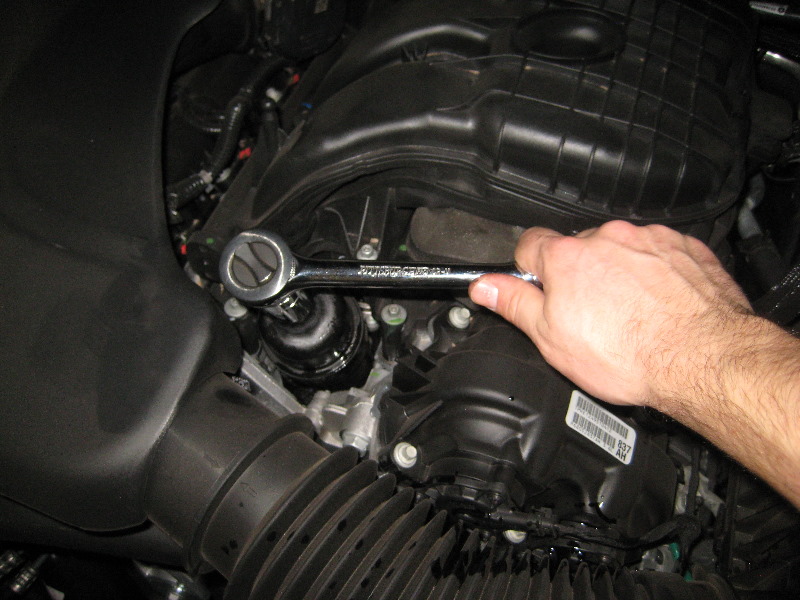 2011-2014-Dodge-Charger-Pentastar-V6-Engine-Oil-Change-Guide-039