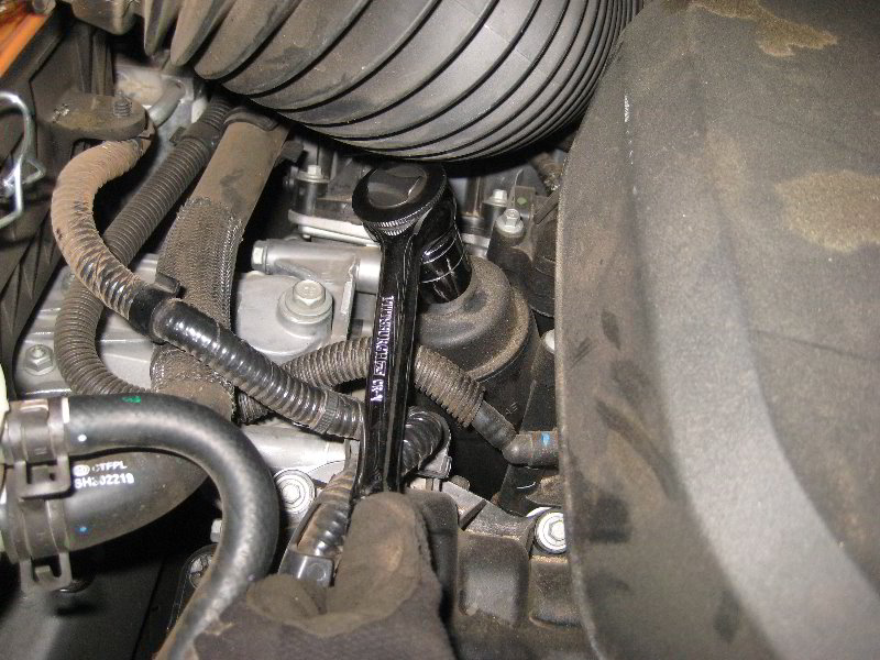 2011-2014-Dodge-Grand-Caravan-Pentastar-V6-Engine-Oil-Change-Guide-014