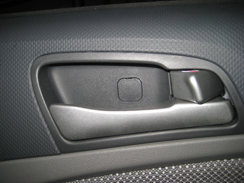 2011-2015-Hyundai-Accent-Interior-Door-Panel-Removal-Guide-005