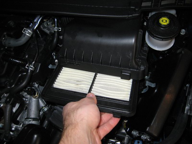 2012-2015-Honda-Civic-Engine-Air-Filter-Replacement-Guide-014