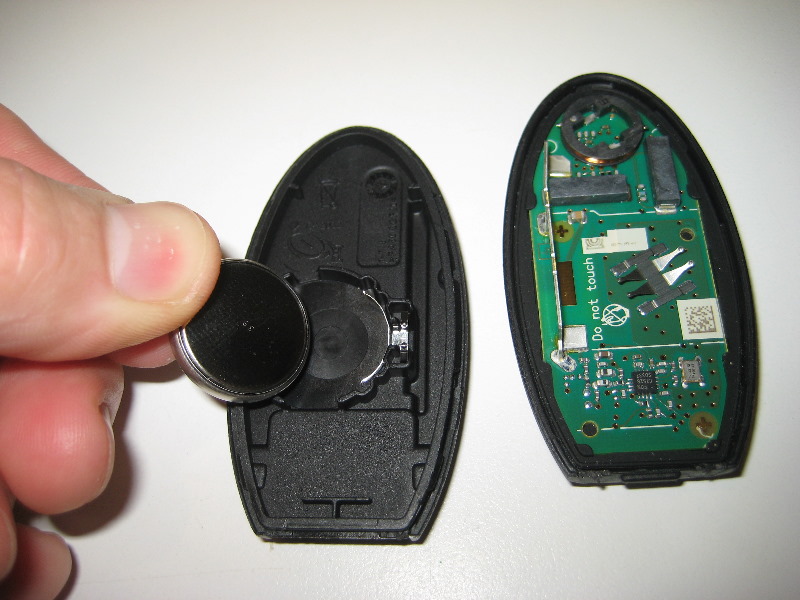 Как поменять батарейку в ключе ниссан микра