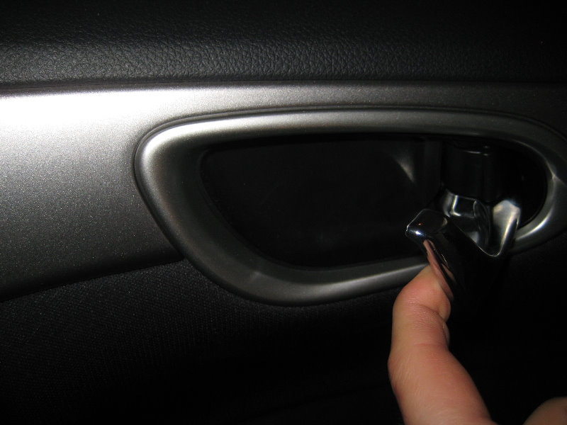 2013-2015-Nissan-Sentra-Interior-Door-Panel-Removal-Speaker-Replacement-Guide-002