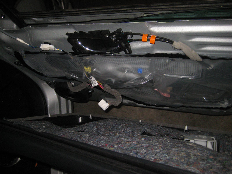 2013-2015-Nissan-Sentra-Interior-Door-Panel-Removal-Speaker-Replacement-Guide-019