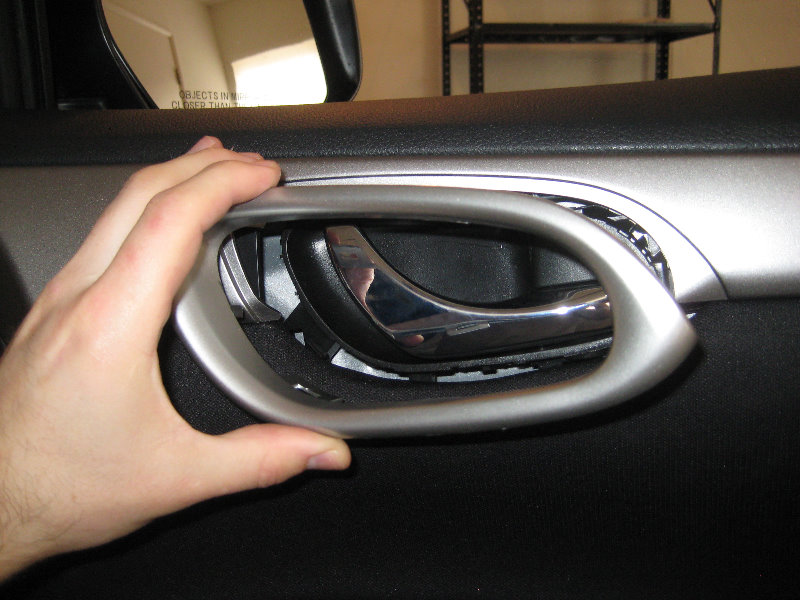 2013-2015-Nissan-Sentra-Interior-Door-Panel-Removal-Speaker-Replacement-Guide-035