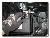 2013-2016-Hyundai-Santa-Fe-12V-Automotive-Battery-Replacement-Guide-027