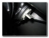 2013-2016-Hyundai-Santa-Fe-Headlight-Bulbs-Replacement-Guide-033
