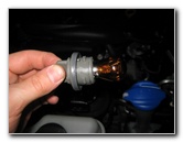 2013-2016-Hyundai-Santa-Fe-Headlight-Bulbs-Replacement-Guide-034