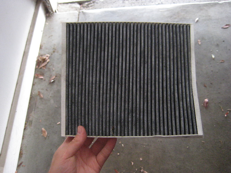 2014-2018-Chevrolet-Impala-Cabin-Air-Filter-Replacement-Guide-031