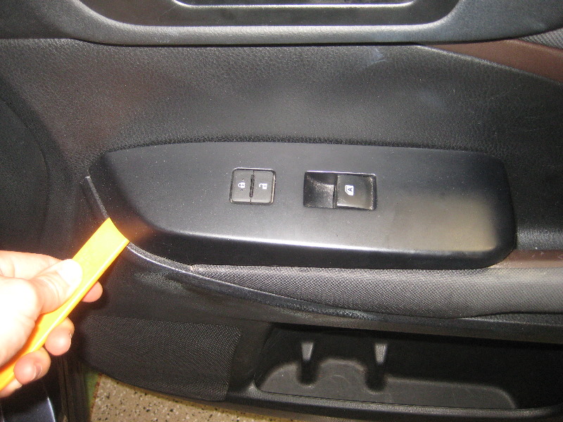 2014-2018-Toyota-Highlander-Interior-Door-Panel-Removal-Speaker-Upgrade-Guide-009