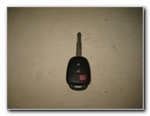 2014-2018-Toyota-Highlander-Key-Fob-Battery-Replacement-Guide-001