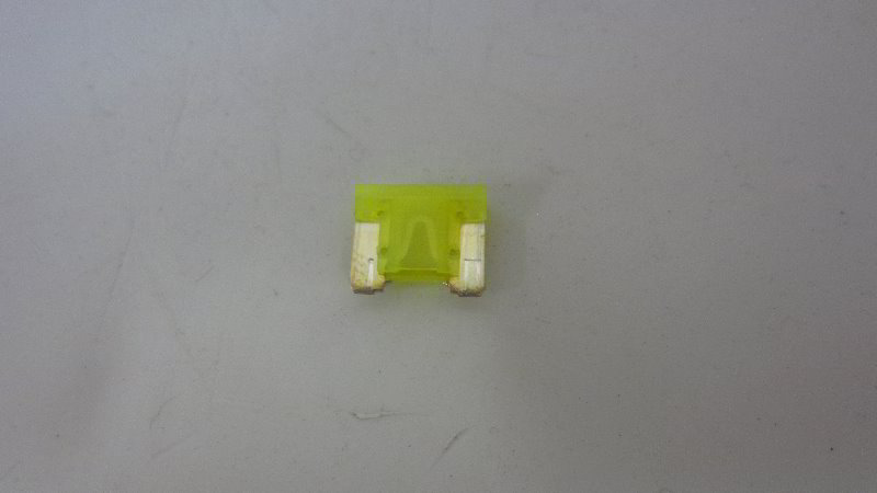 2014-2021-Mitsubishi-Outlander-Electrical-Fuse-Replacement-Guide-016
