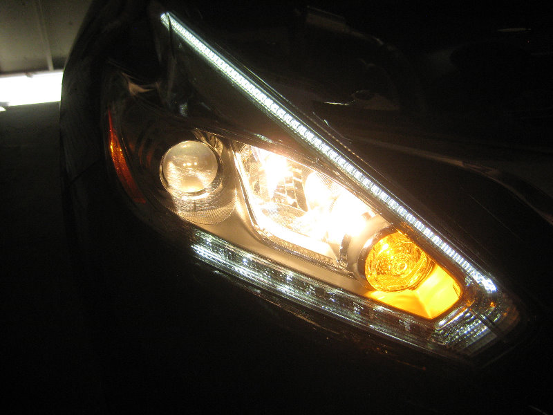 2015-2018-Nissan-Murano-Headlight-Bulbs-Replacement-Guide-051