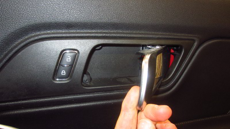 2015-2022-Ford-Mustang-Interior-Door-Panels-Removal-Guide-007