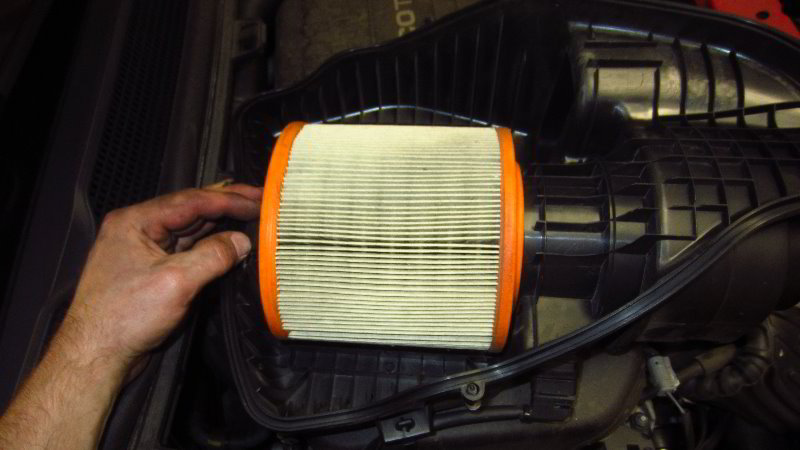 2016-2019-Chevrolet-Cruze-Engine-Air-Filter-Replacement-Guide-022