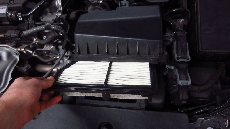 2016-2019-Honda-Civic-Engine-Air-Filter-Replacement-Guide-009