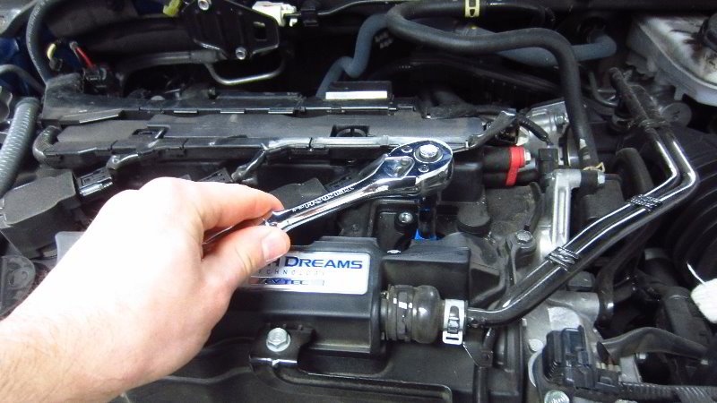 2016-2019-Honda-Civic-Spark-Plugs-Replacement-Guide-026