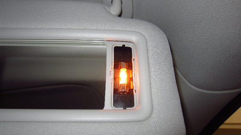 2017-2022-Mazda-CX-5-Vanity-Mirror-Light-Bulb-Replacement-Guide-007