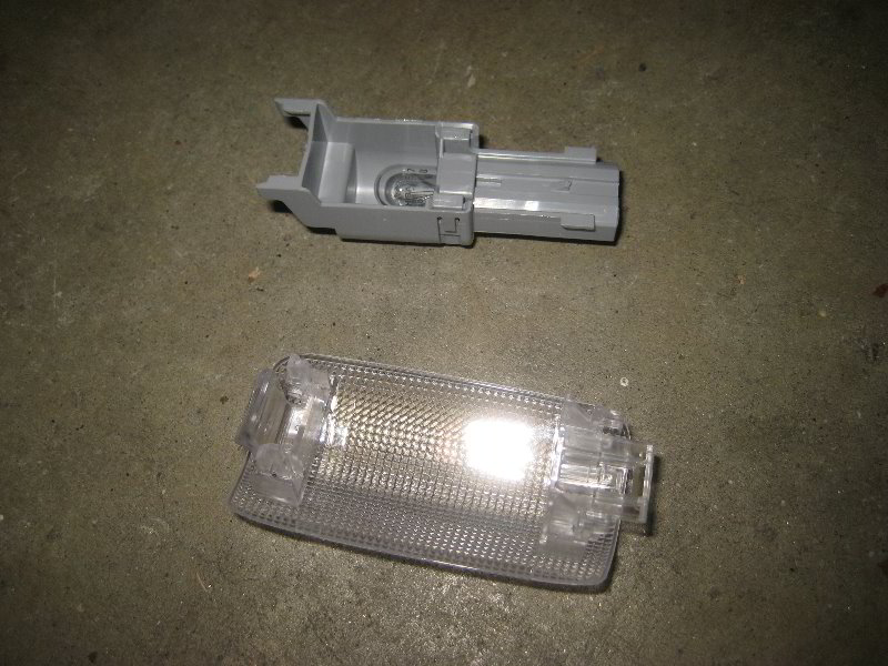 2018-2022-Toyota-Camry-Courtesy-Step-Light-Bulb-Replacement-Guide-010