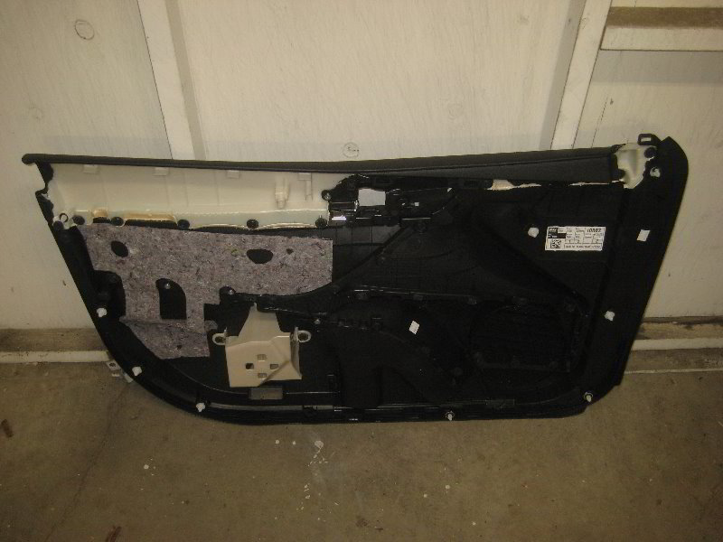 2018-2022-Toyota-Camry-Plastic-Interior-Door-Panel-Removal-Guide-038