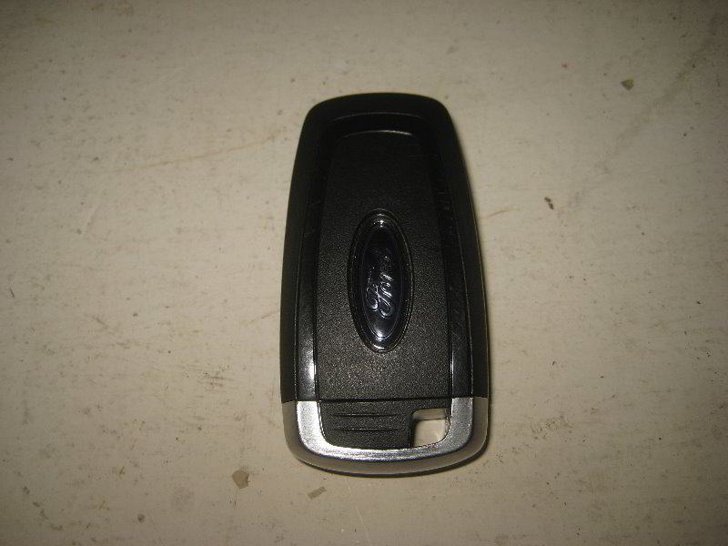 2018-Ford-Expedition-Key-Fob-Battery-Replacement-Guide-002