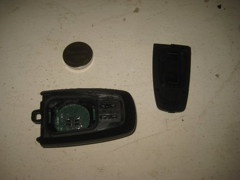 2018-Ford-Expedition-Key-Fob-Battery-Replacement-Guide-008