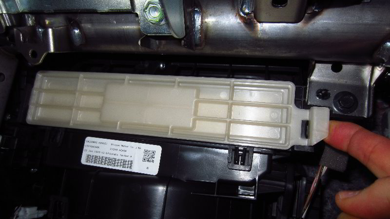 2019-2024-Nissan-Altima-Cabin-Air-Filter-Replacement-Guide-024