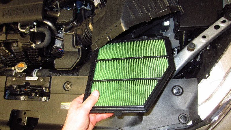 2019-2024-Nissan-Altima-Engine-Air-Filter-Replacement-Guide-010