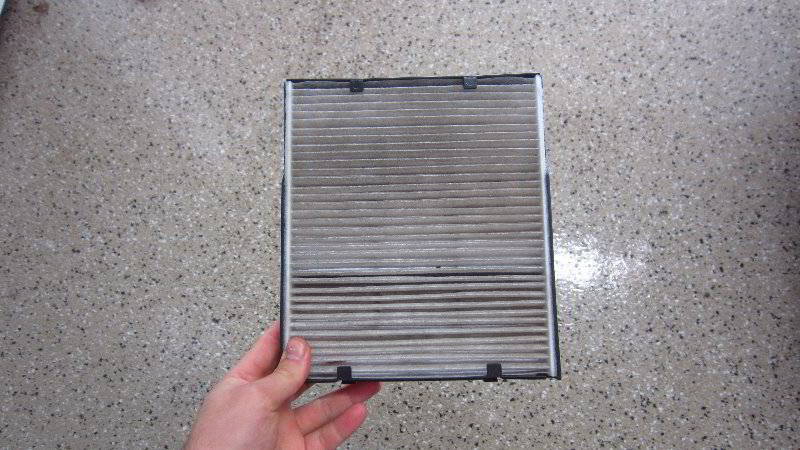 2020-Toyota-Corolla-Cabin-Air-Filter-Replacement-Guide-016