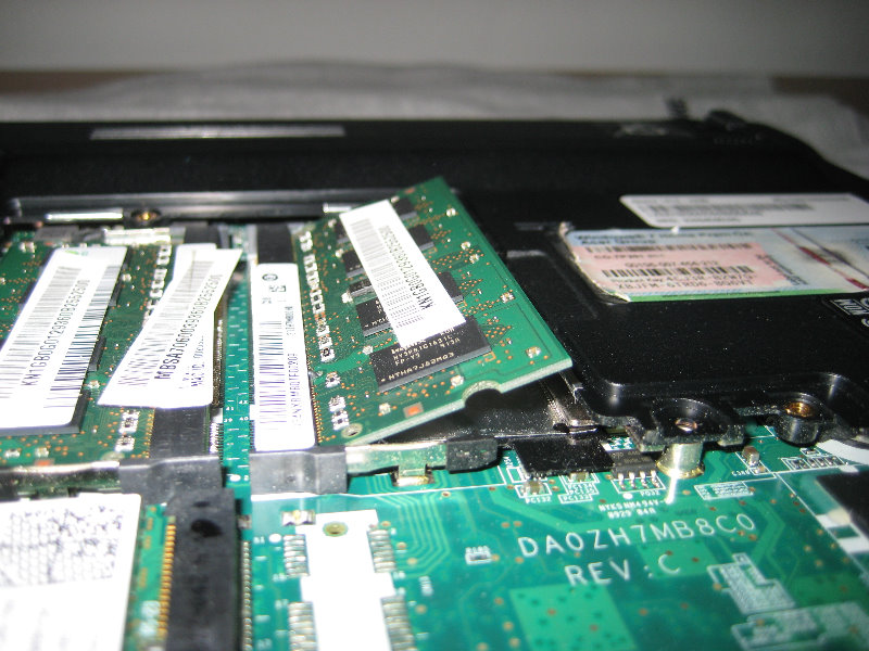 Acer-Aspire-AS1410-RAM-Memory-Upgrade-Guide-010