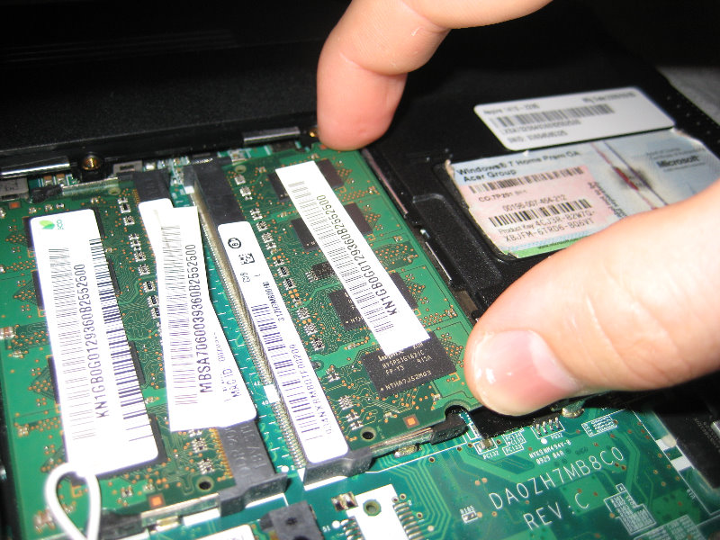 Acer-Aspire-AS1410-RAM-Memory-Upgrade-Guide-014