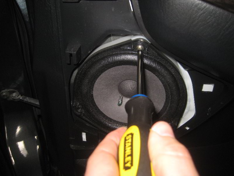 Acura-MDX-Rear-Door-Speaker-Replacement-Guide-010