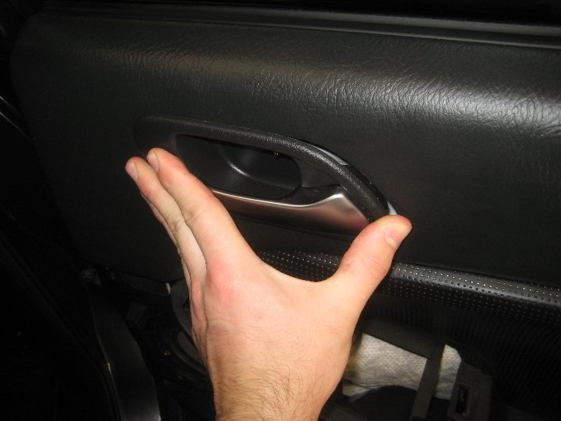 Acura-MDX-Rear-Interior-Door-Panels-Removal-Guide-048