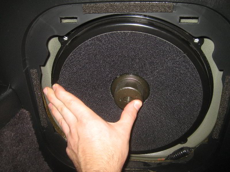 Acura-MDX-Bose-Subwoofer-Speaker-Replacement-Guide-020
